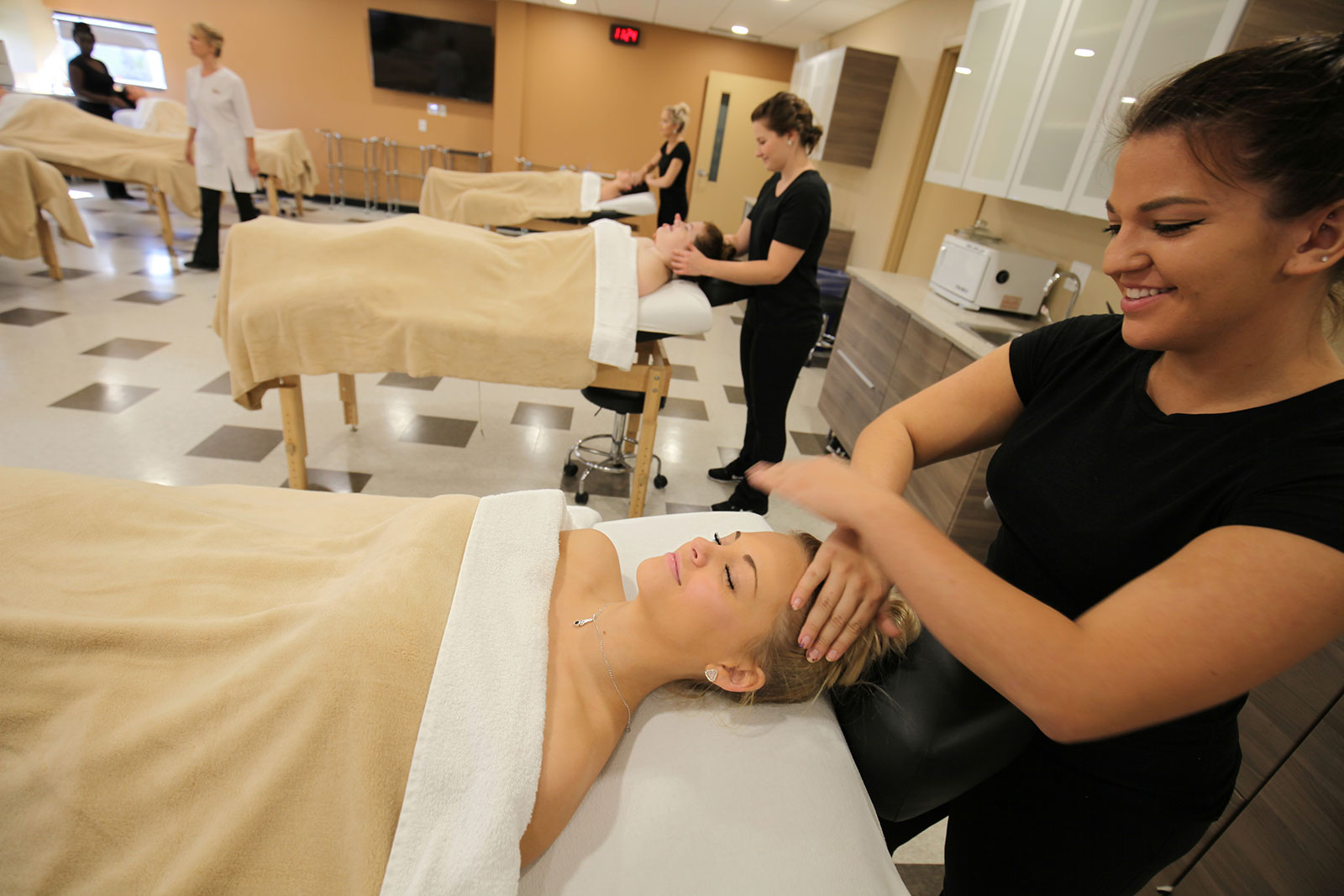 Specials - Summit Salon Academy: Beauty, Barber, Skin, Nails, & Massage