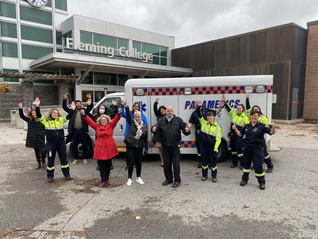 Fleming’s Paramedic program gratefully receives donation of a decommissioned ambulance from Peterborough County-City Paramedics